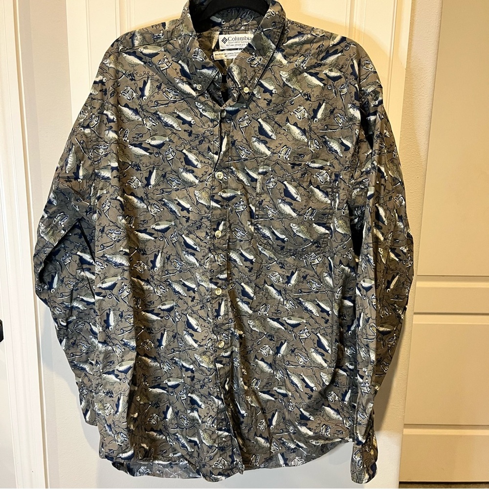 Columbia Button Up Shirt Men's Size XL Long Sleeve Fish Print Fishing VTG EUC